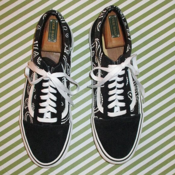 Vans Old Skool Sneakers - Picture 14 of 15